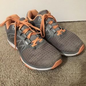 Women’s ABEO Solace Size 9.5